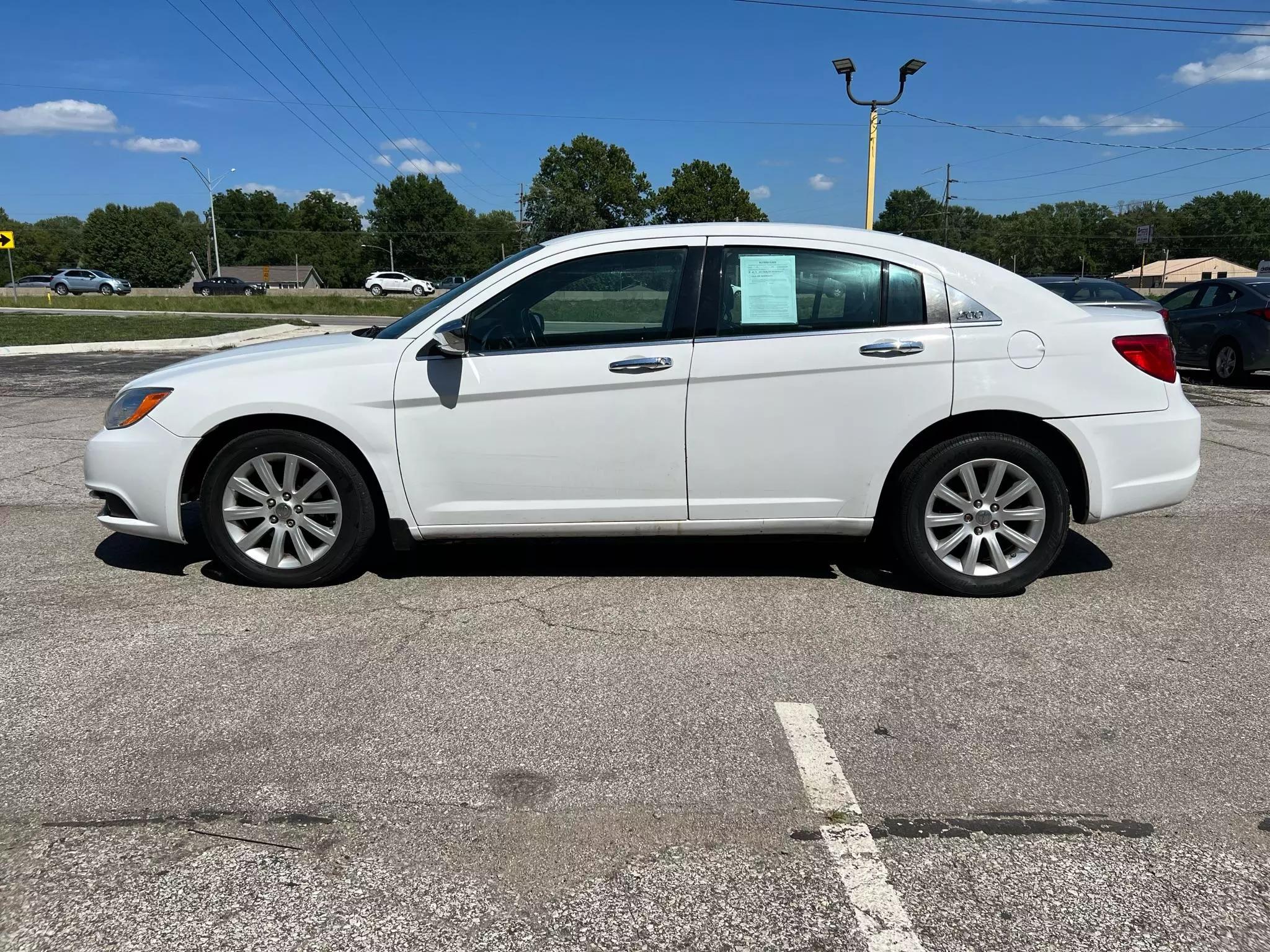 Chrysler 200 LIMITED 2014 White