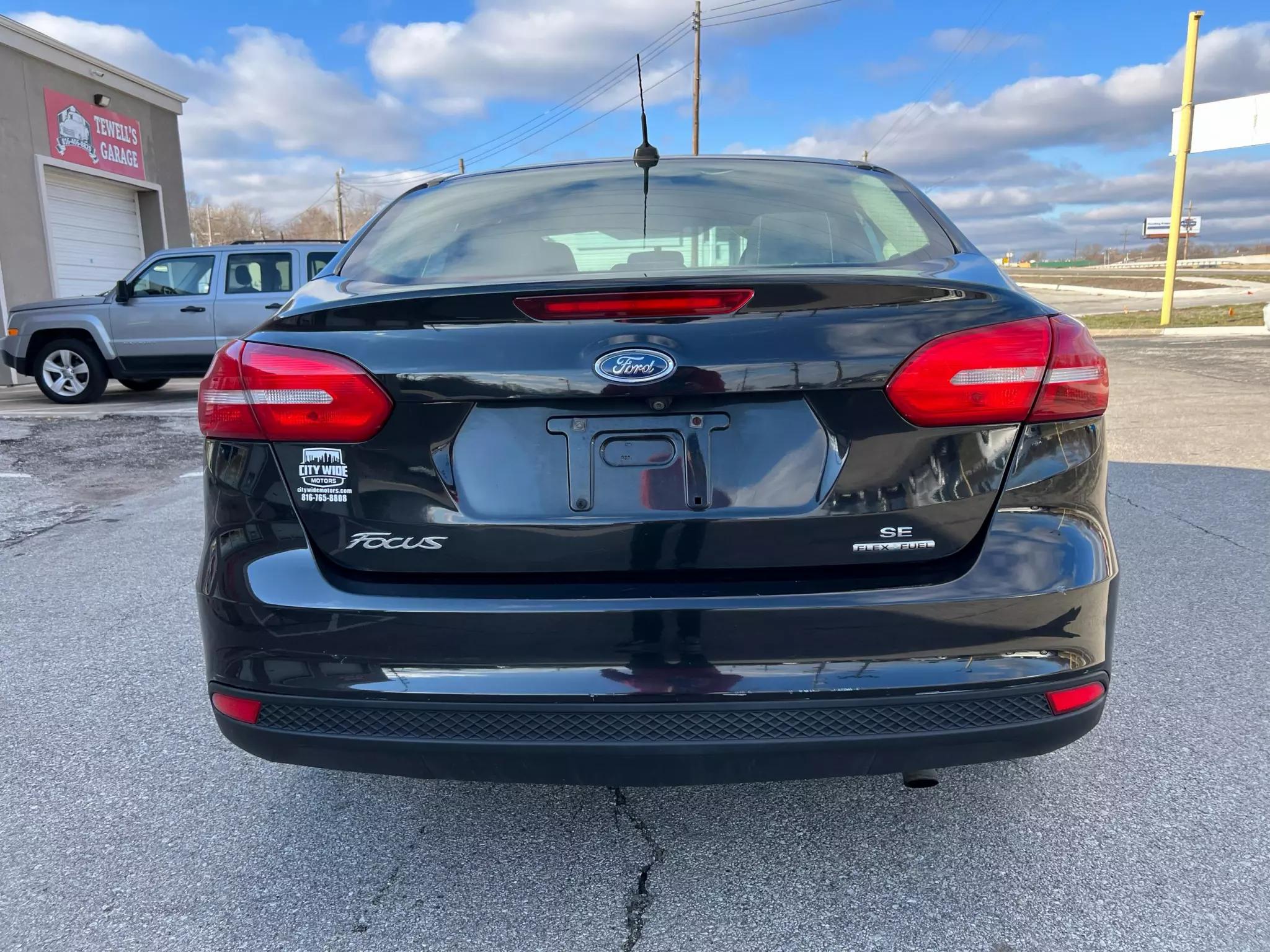 Ford Focus SE 2015 Black