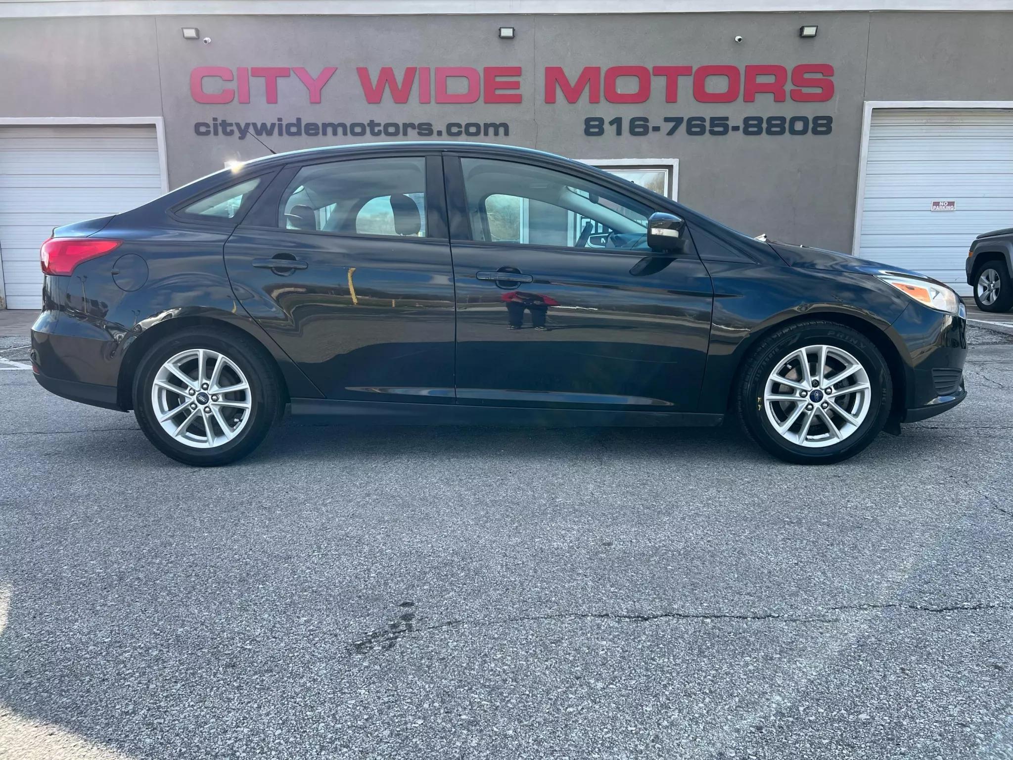 Ford Focus SE 2015 Black