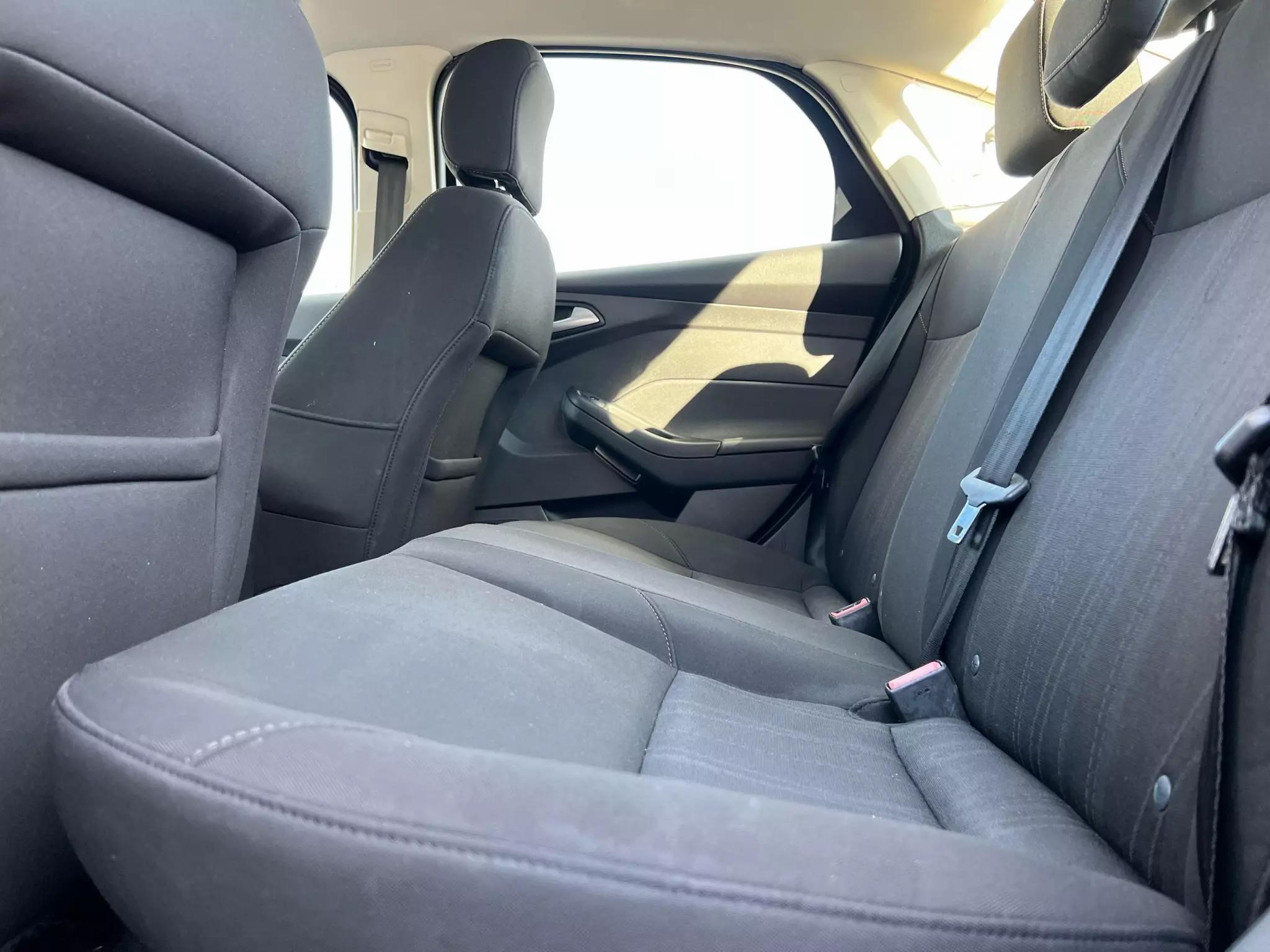Ford Focus SE 2015 Black