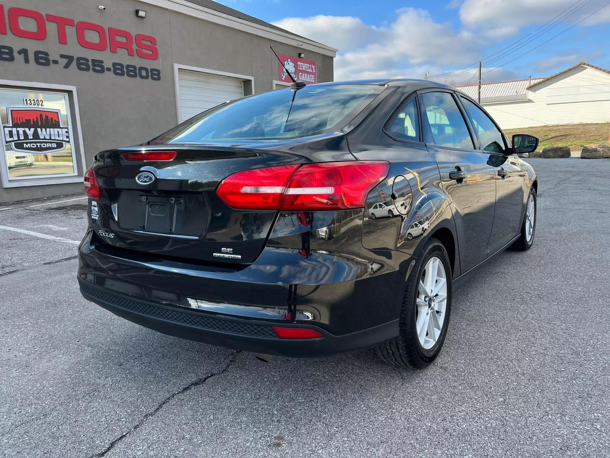 Ford Focus SE 2015 Black