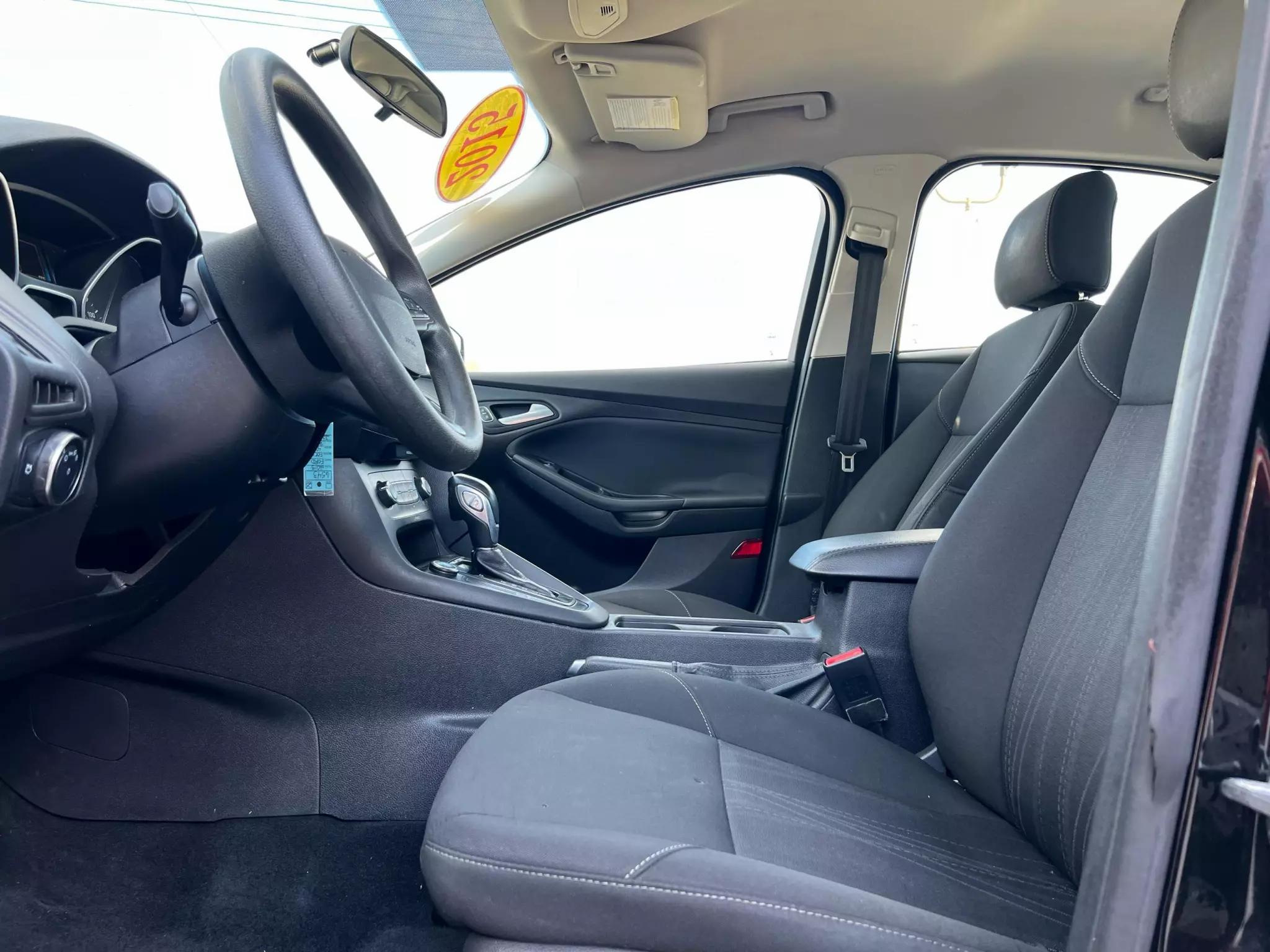Ford Focus SE 2015 Black
