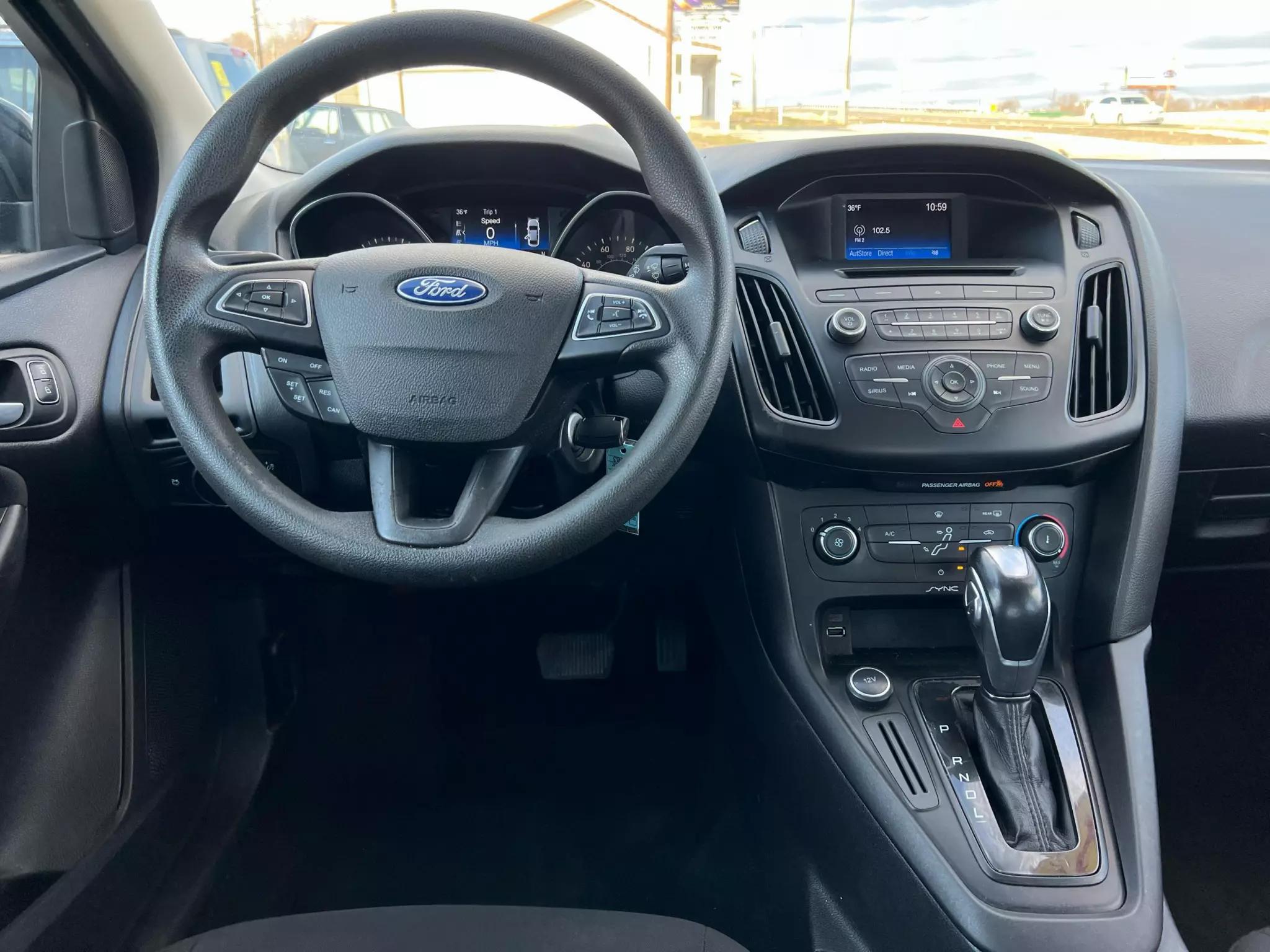 Ford Focus SE 2015 Black