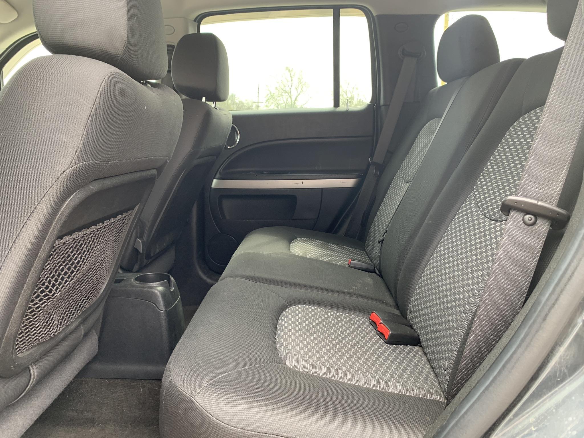Chevrolet HHR LS 2011 Gray