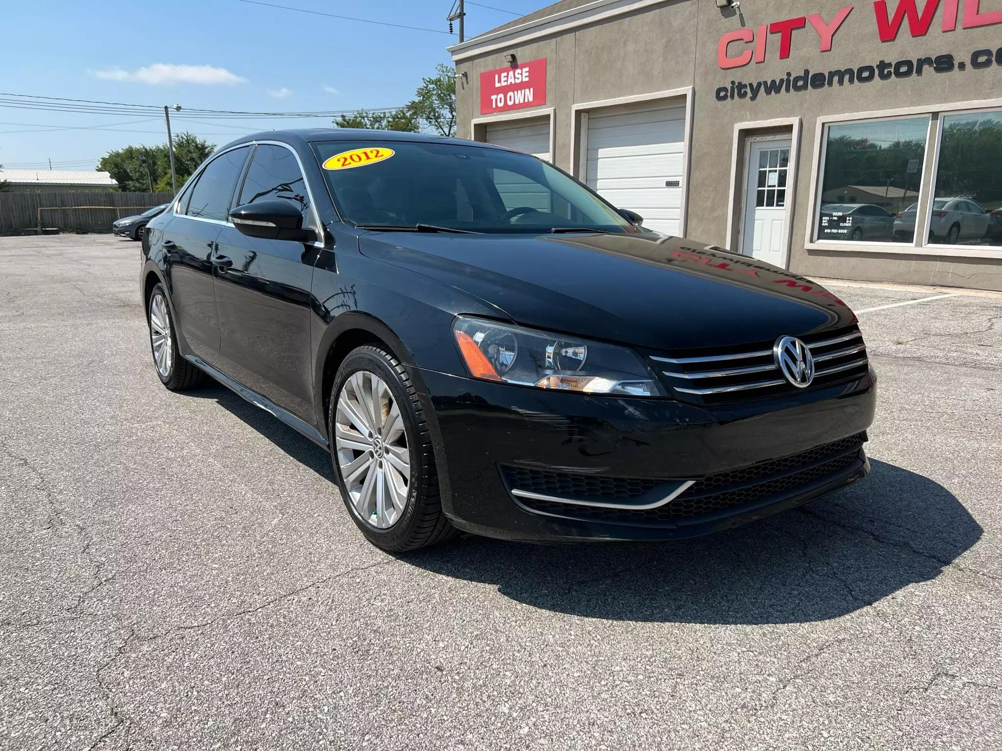 Volkswagen Passat 2012 Black