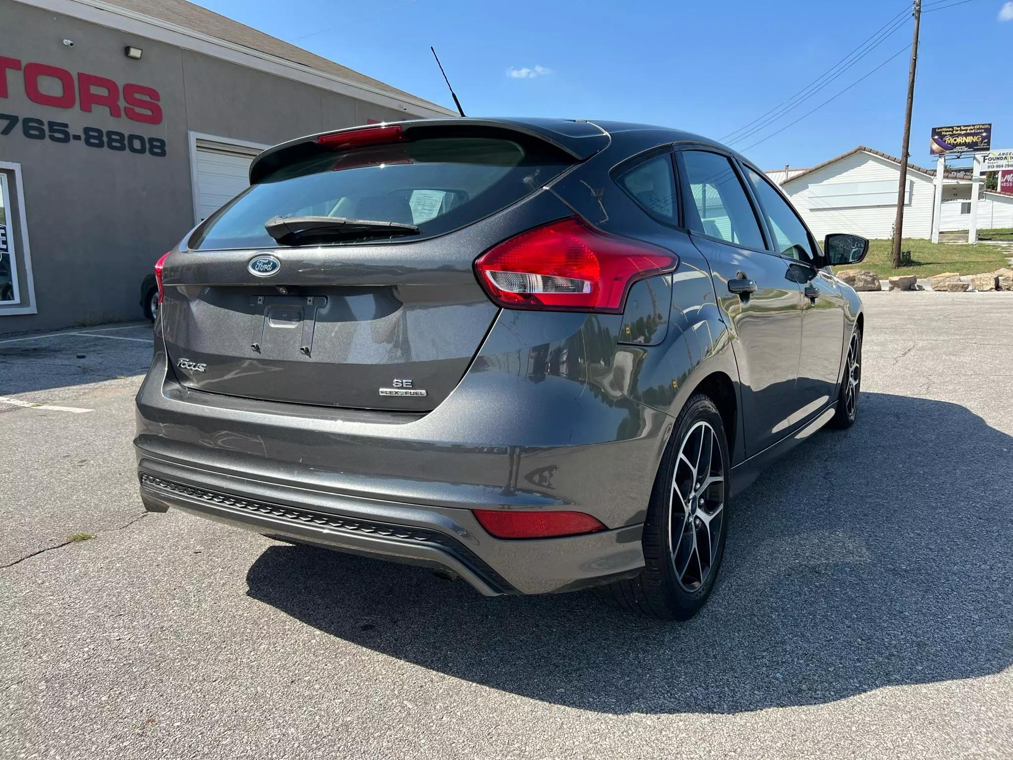 Ford Focus 2016 Gray